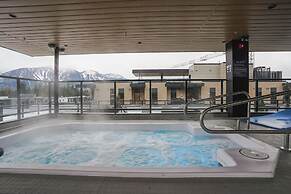 Revy Retreat