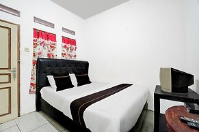 OYO 95065 Villa Ade