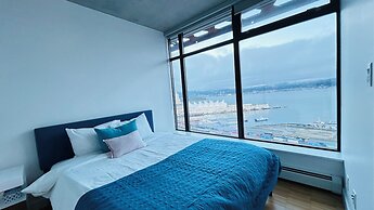 Ocean View Condo . Downtown Vancouver