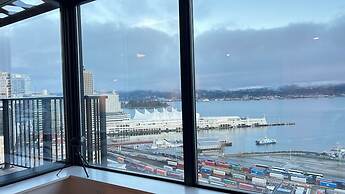 Ocean View Condo . Downtown Vancouver