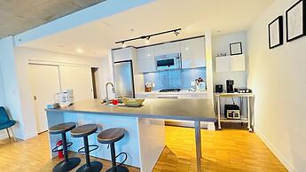 Ocean View Condo . Downtown Vancouver