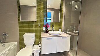 Ocean View Condo . Downtown Vancouver