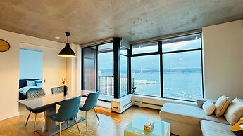 Ocean View Condo . Downtown Vancouver