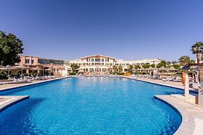 Shoni Bay Resort