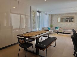 The O apartments