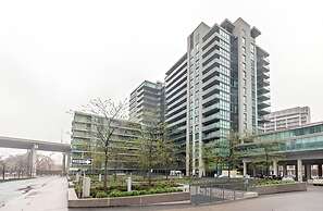 Guestilo Residence - Fort York