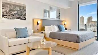 Guestilo Residence - Fort York