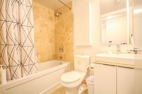 Guestilo Residence - Fort York