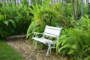 Rain Drops Wellness Villa Sinharaja