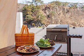 Hongcheon Yeoyoochae Pension