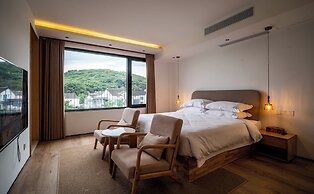 CLOUD RETREAT