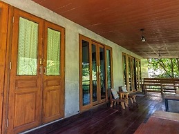 Lion Cafe Resort