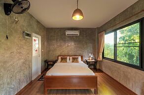 Lion Cafe Resort