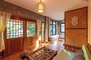 Lion Cafe Resort