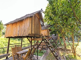 Lion Cafe Resort