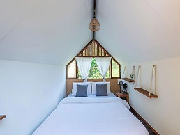Lion Cafe Resort