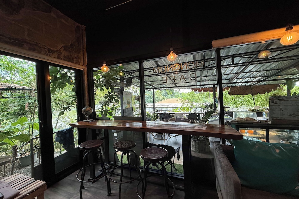 Mataburi River Kwai Resort