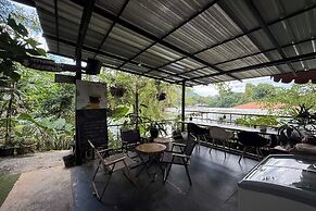 Mataburi River Kwai Resort