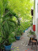 Gili Beach Bum Hostel