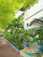 Gili Beach Bum Hostel