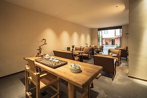 Jingdezhen Streamside B&B (Taoxichuan Cultural & Creative Zone Branch)