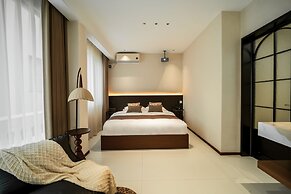 Jingdezhen Streamside B&B (Taoxichuan Cultural & Creative Zone Branch)