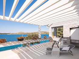 Modern Villa With Pool Nancy