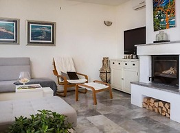 Modern Villa With Pool Nancy