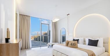 LUX The Burj Khalifa Lagoon View Suite 5