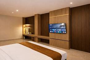 Front One Hotel Mesir Surabaya