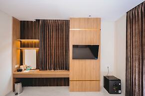 Front One Hotel Mesir Surabaya