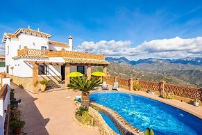 Villa Baena in Macaca