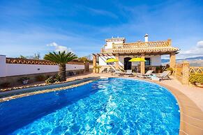 Villa Baena in Macaca