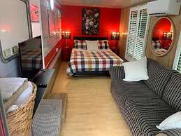 Mornington Peninsula Retro Caravans