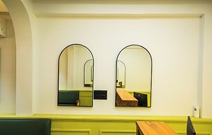 Hotel Indiana Hitech City