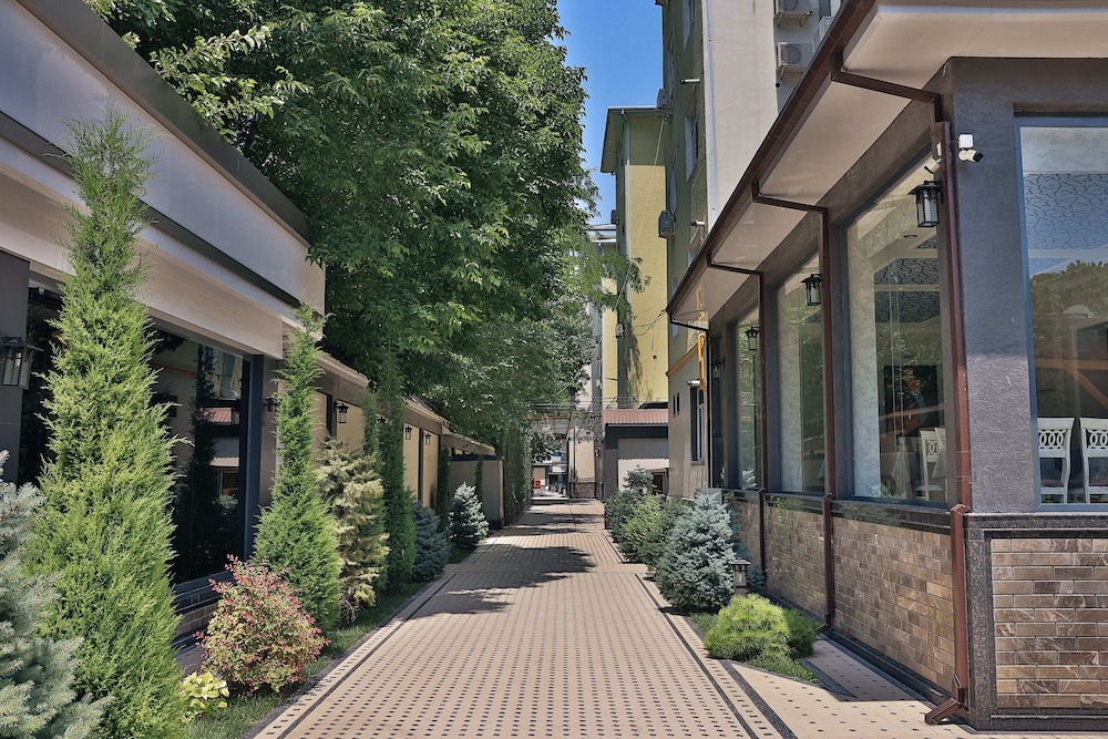 Fergana Hotel