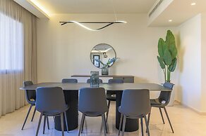 Achrafieh Gate - Modern 3-BR Apartments