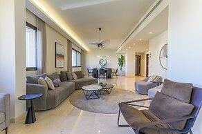 Achrafieh Gate - Modern 3-BR Apartments