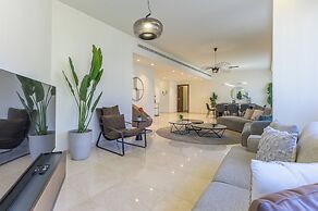 Achrafieh Gate - Modern 3-BR Apartments