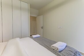 Achrafieh Gate - Modern 3-BR Apartments