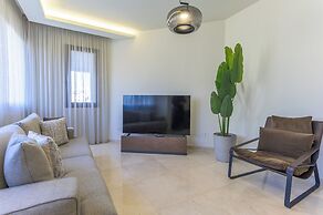 Achrafieh Gate - Modern 3-BR Apartments