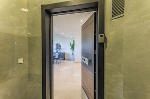 Achrafieh Gate - Modern 3-BR Apartments