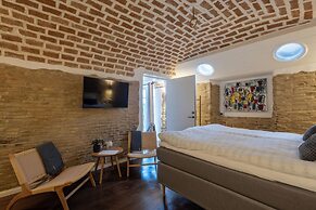 Amber Hotel Italy