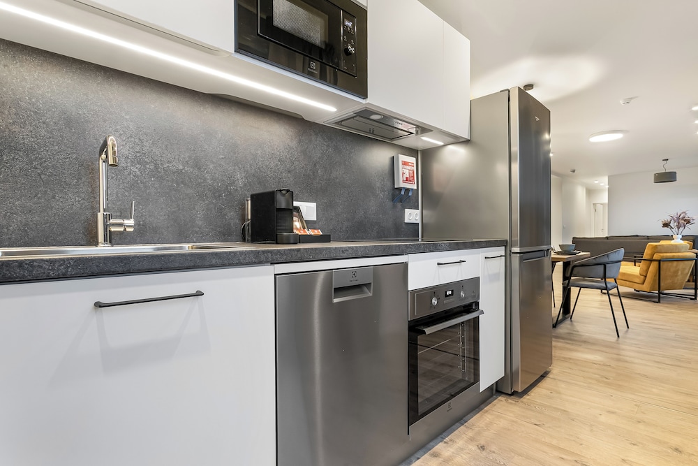 EIR Apartments by Heimaleiga