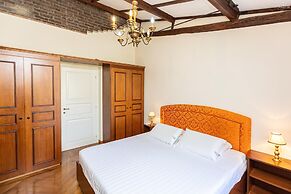 Rental in Rome Monti Atmosphere Apartment