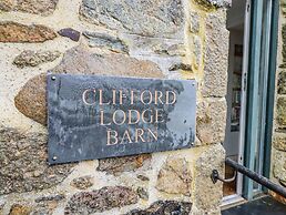 Clifford Lodge Barn