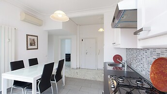 Rental in Rome Quattro Venti Terrace Apartment