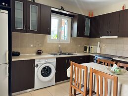 Kika Residence - 2 Bedroom House With Barbeque