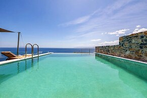 Eros Villa Crete