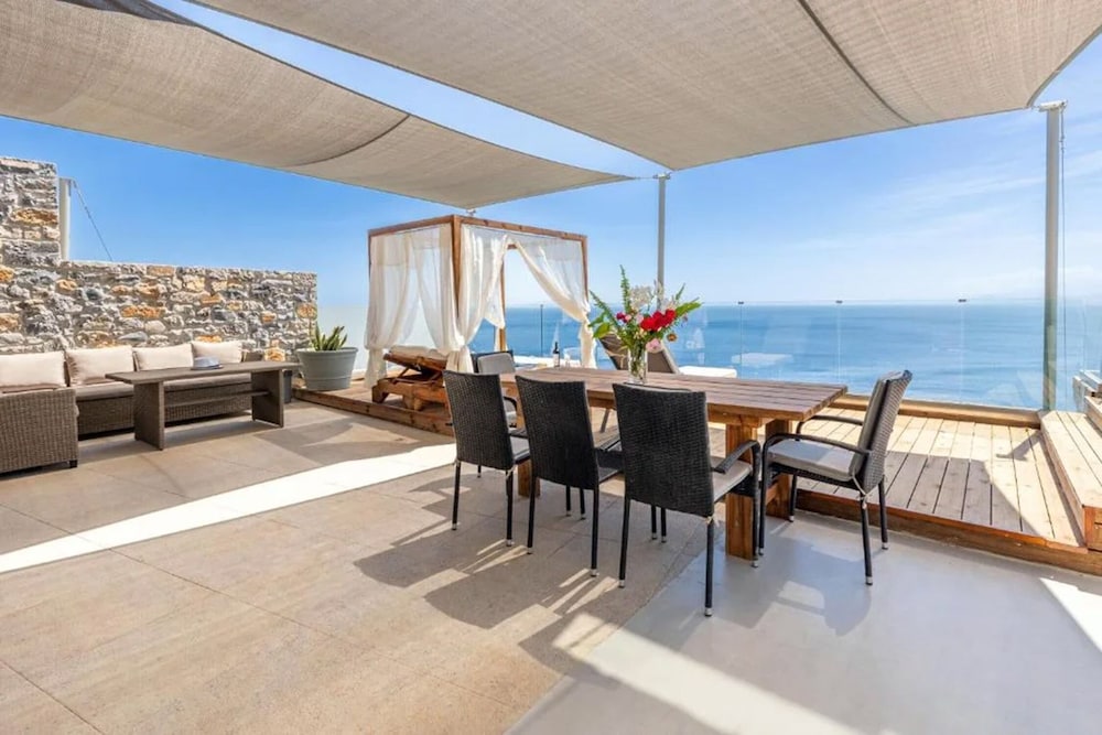 Eros Villa Crete